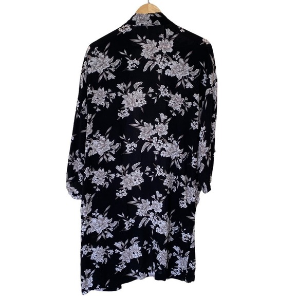 SPIRITUAL GANGSTER Maya Floral Kimono Robe, Size One Size - Picture 3 of 12
